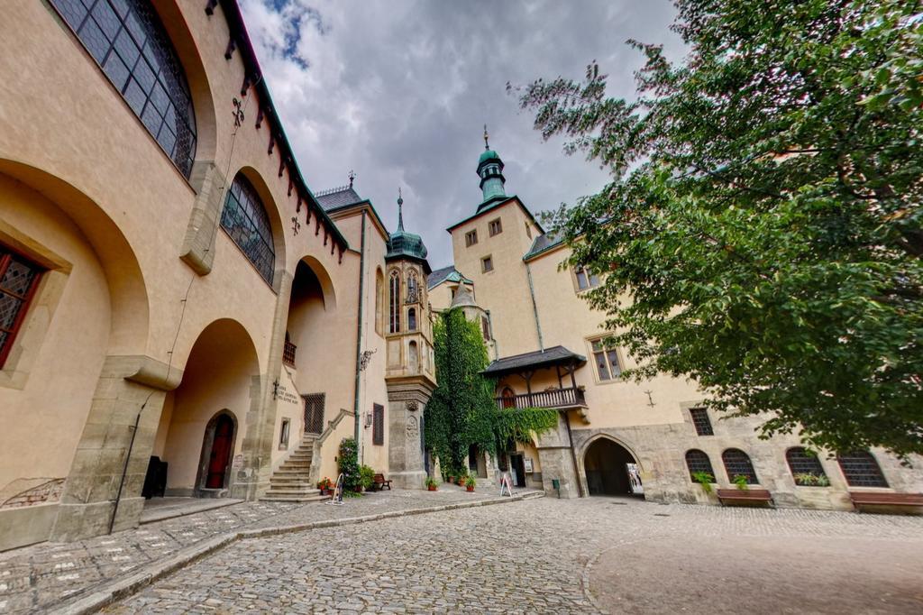 Comfortable Apartments Under The St. Barbara'S Cathedral Kutna Hora Luaran gambar