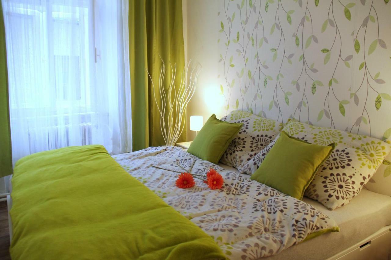 Comfortable Apartments Under The St. Barbara'S Cathedral Kutna Hora Luaran gambar