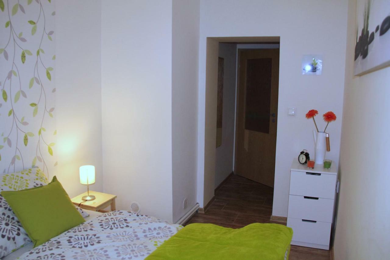 Comfortable Apartments Under The St. Barbara'S Cathedral Kutna Hora Luaran gambar